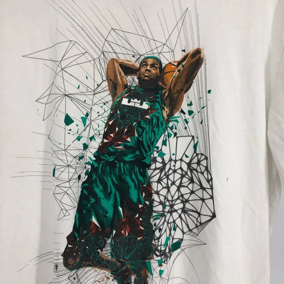 LeBron! Nike air max Dri Fit NSW T shirt Large exc - Picture 2 of 5